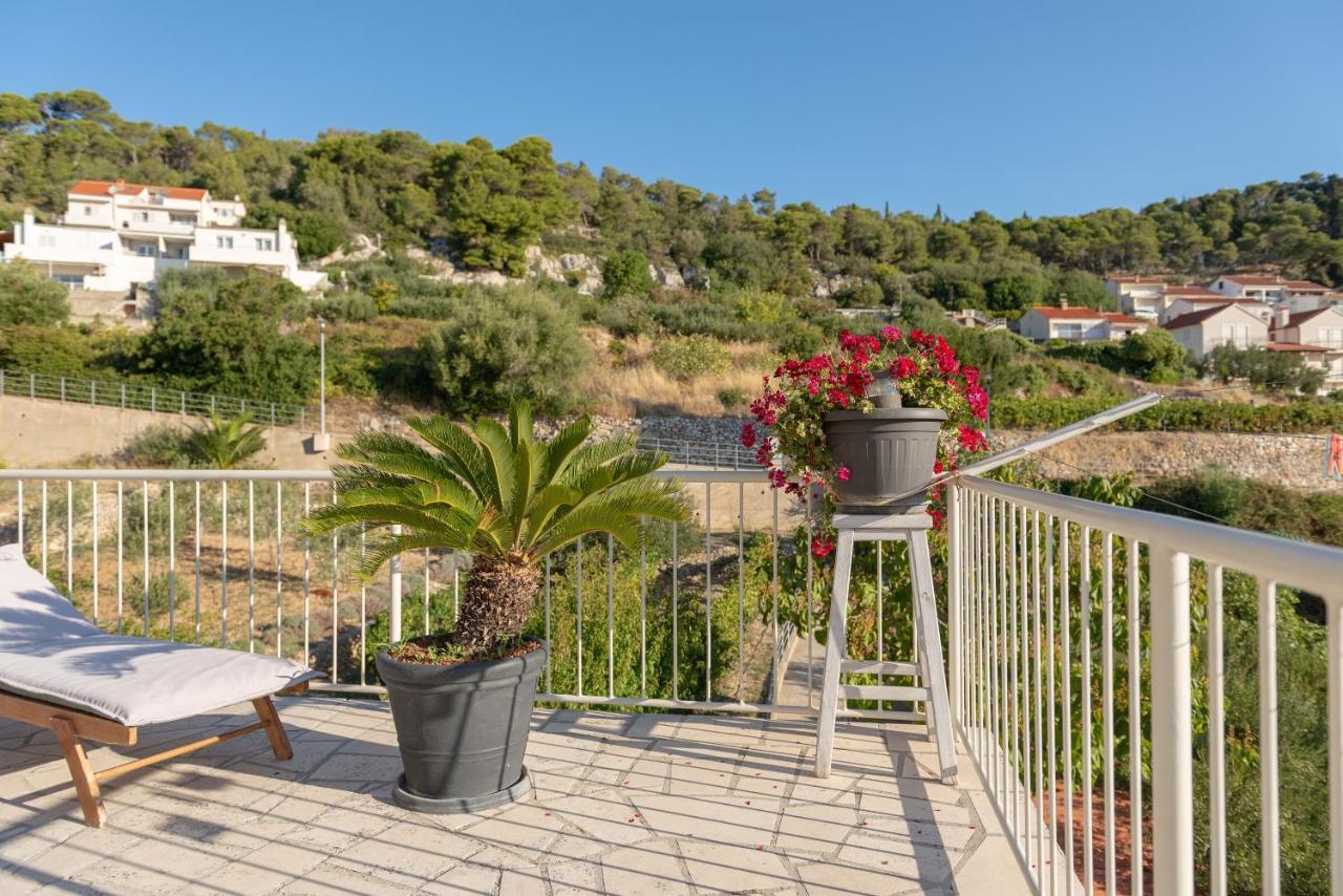 Apartments Olive Tree Hvar Town Eksteriør bilde