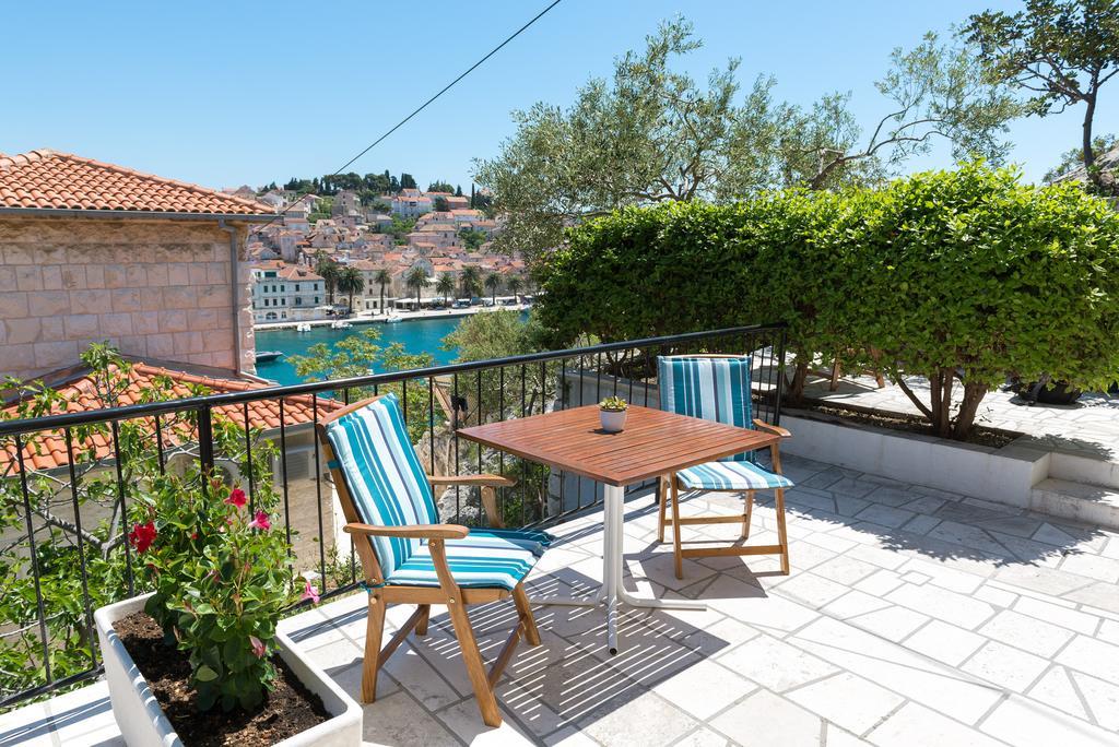 Apartments Olive Tree Hvar Town Eksteriør bilde