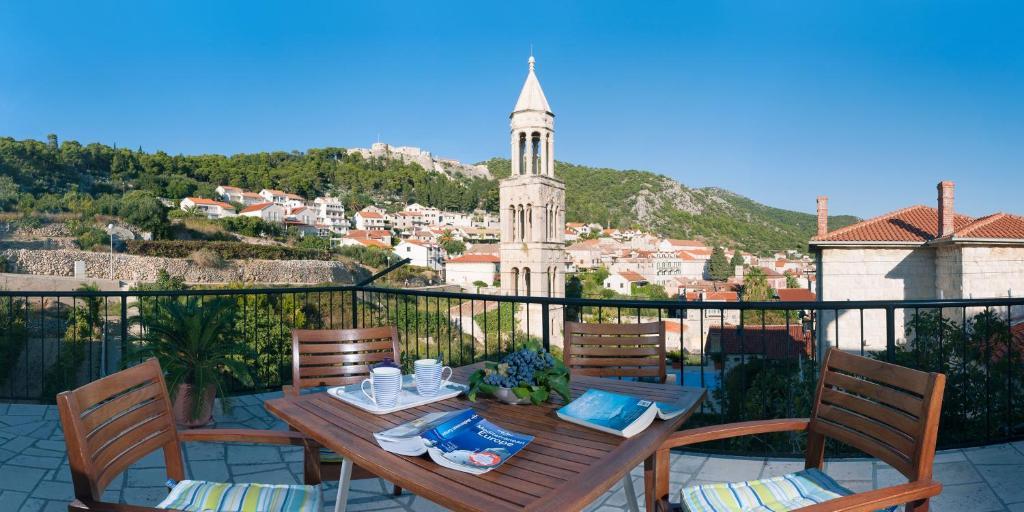 Apartments Olive Tree Hvar Town Eksteriør bilde