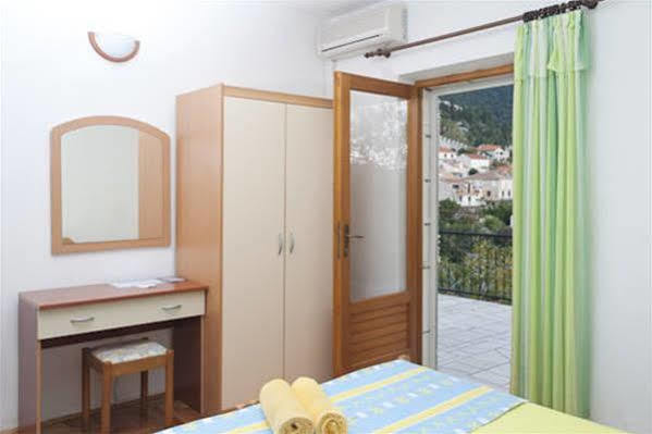Apartments Olive Tree Hvar Town Eksteriør bilde